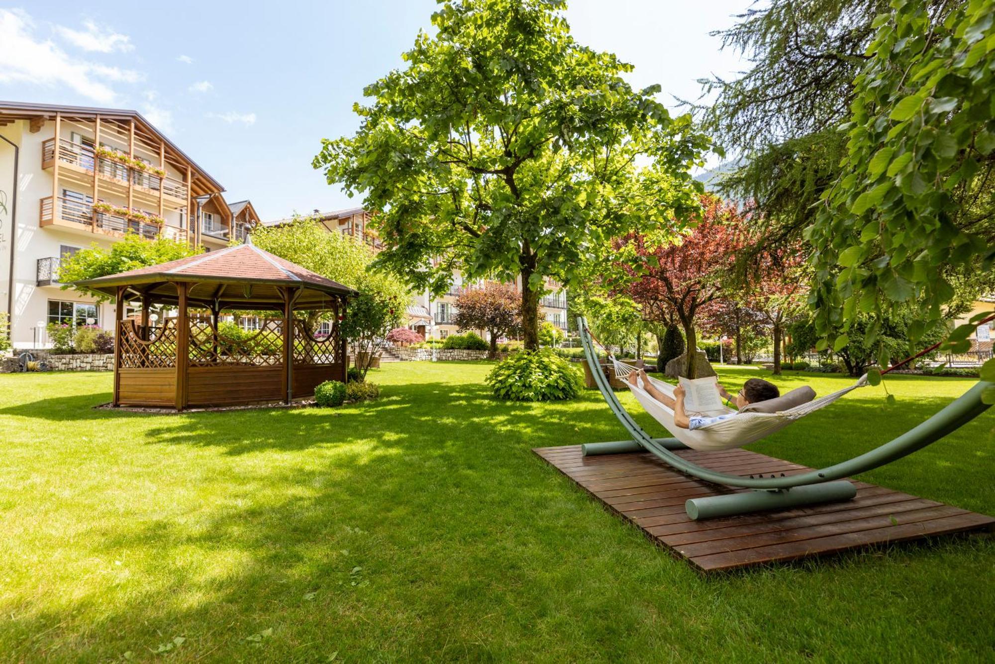 Hotel Lido - Slow & Natural Living Molveno Exterior foto